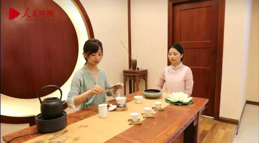 人民视频直播打卡我的大学——百年贵大，“贵”在有你