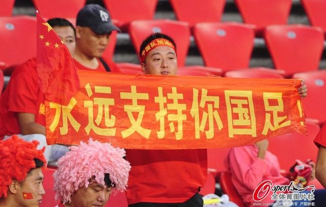 中国牛逼的足球队员,中国足球圈特点