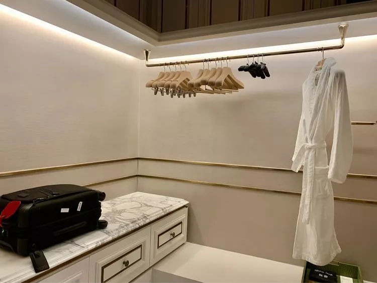 珠海瑞吉酒店游泳池,珠海市瑞吉酒店在哪里呀