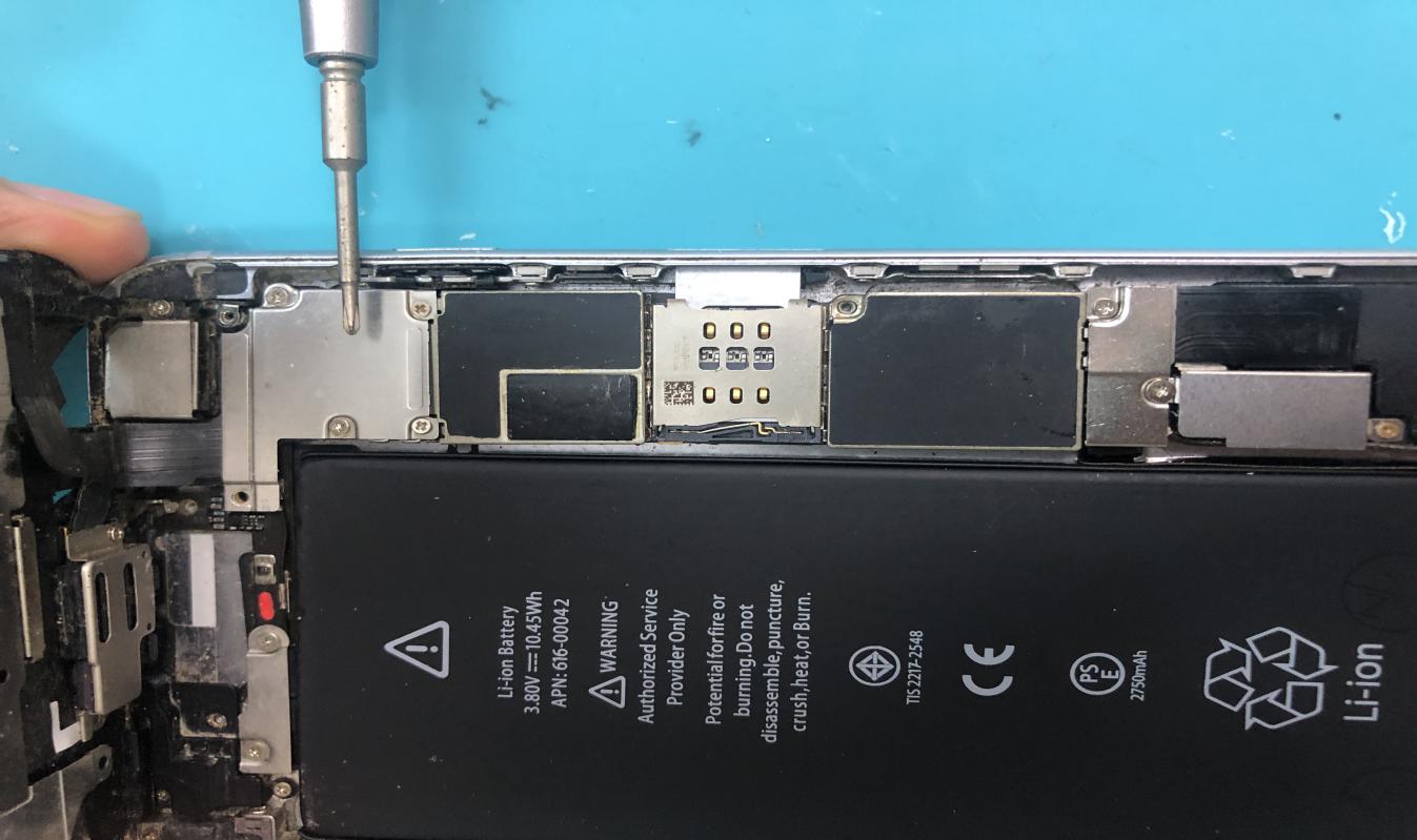 苹果更换屏幕好像很麻烦,如何自主更换苹果屏幕