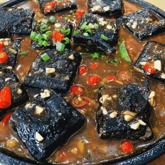 好吃Skr人了！爆汁的“臭”豆腐，吃到扶墙出