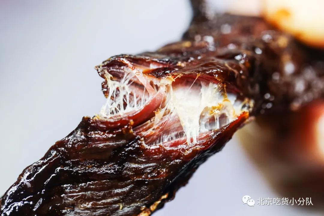 沈阳卖牛肉干的网红,卖牛肉干抖音网红