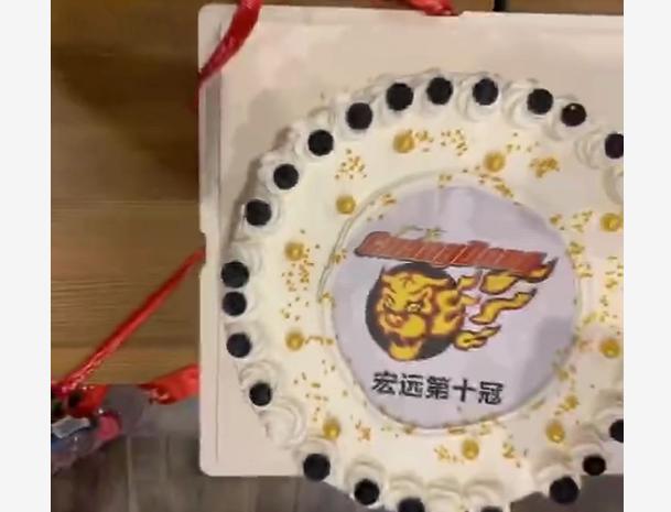 广东夺冠球迷的反应,广东夺冠t恤图