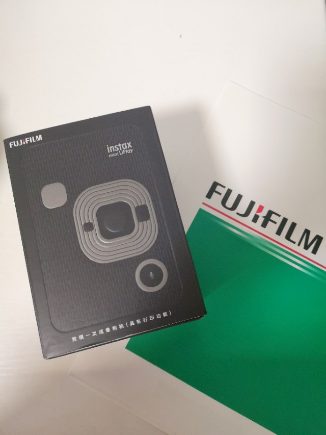 能通过手机打印照片的富士拍立得,富士拍立得打开后盖拍出照片效果
