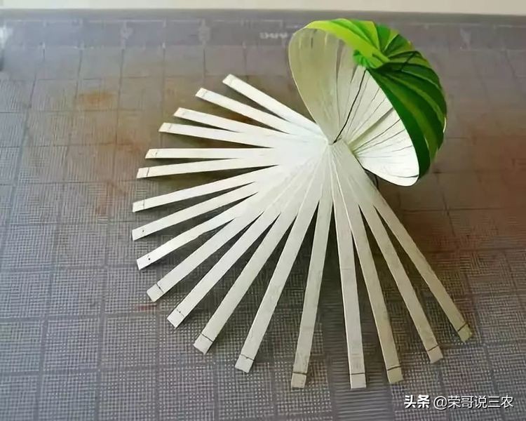 正月十五闹花灯欢乐喜庆过元宵,元宵节的灯笼和花灯怎么做