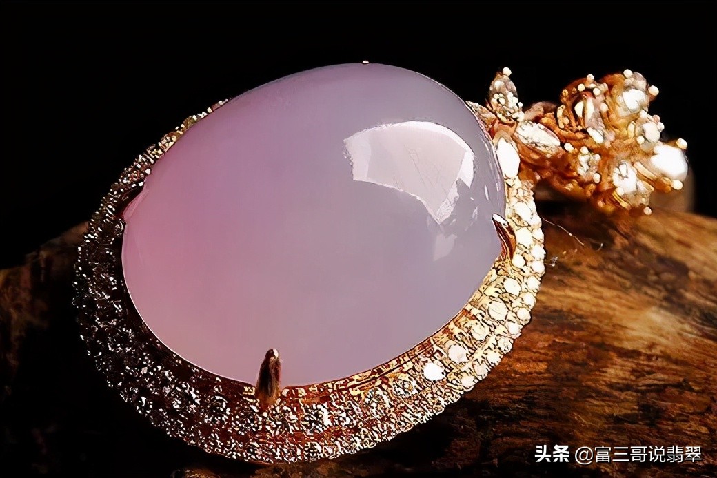 行家详解女人必不可少的紫色翡翠，分得清才能买得好