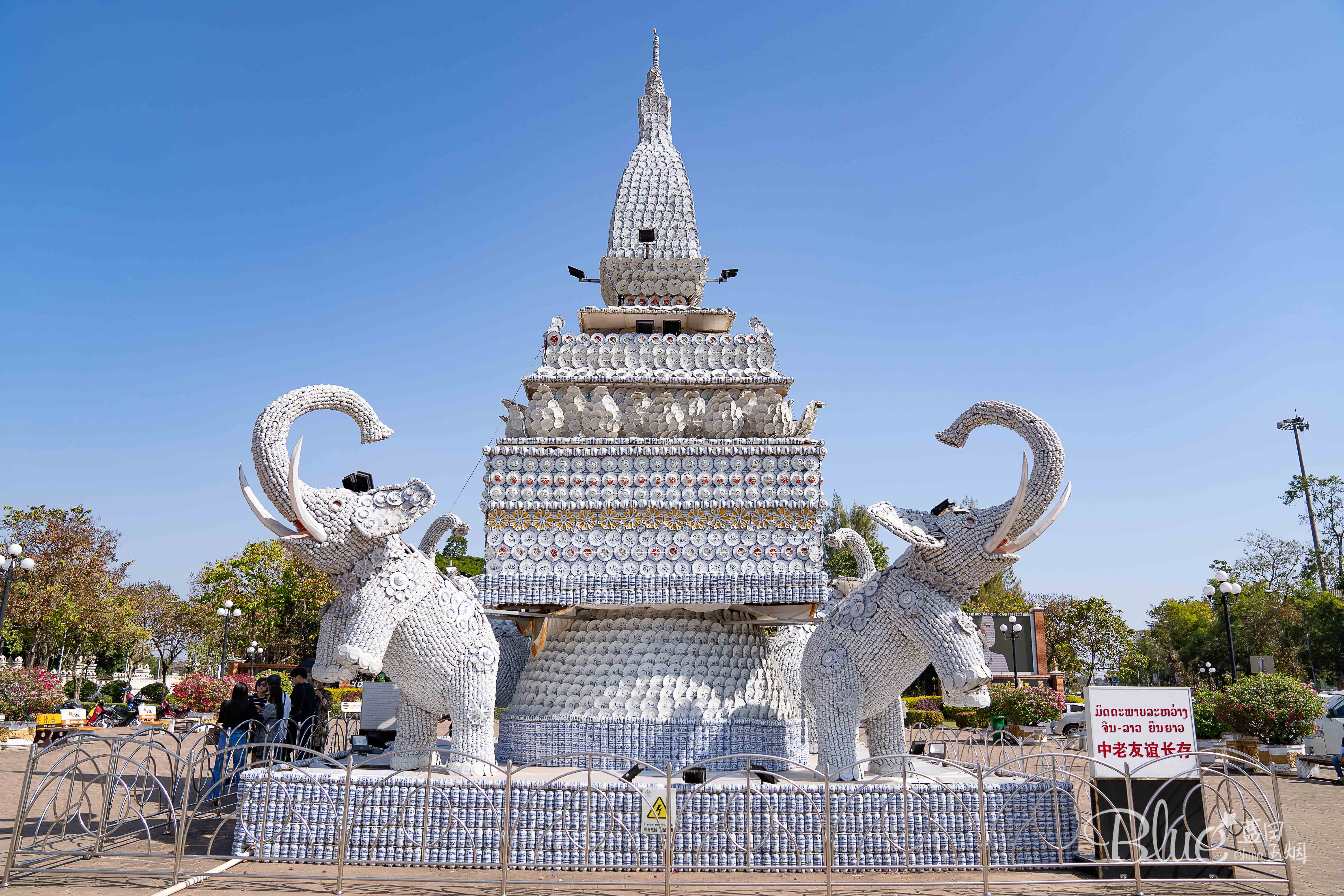 老挝旅游指南书籍,老挝旅游攻略1500字左右