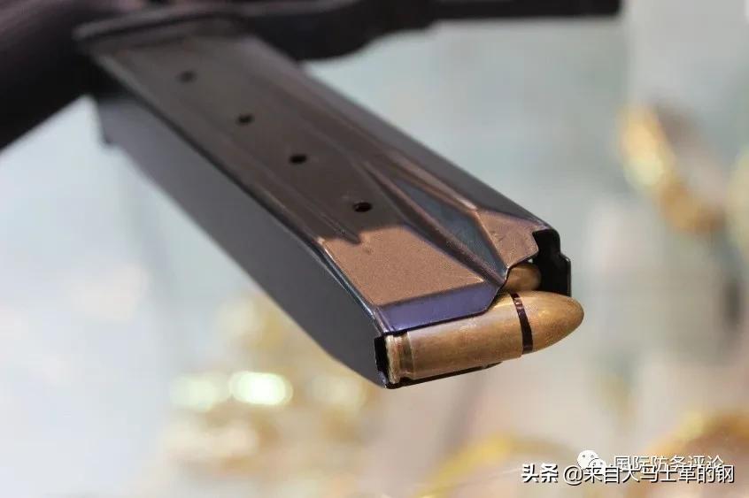 阿联酋卡拉卡尔突击步枪,卡拉卡尔枪械