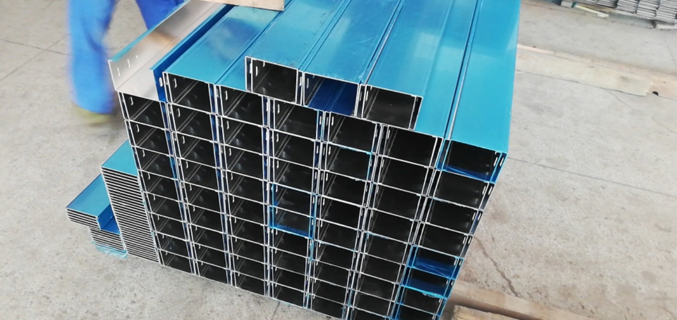 深圳槽式电缆桥架厂家电话,深圳电缆桥架厂家电话多少