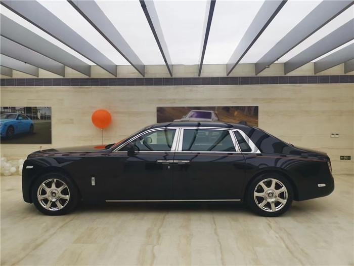 劳斯莱斯幻影巅峰之旅,劳斯莱斯幻影巅峰之旅典藏版2022