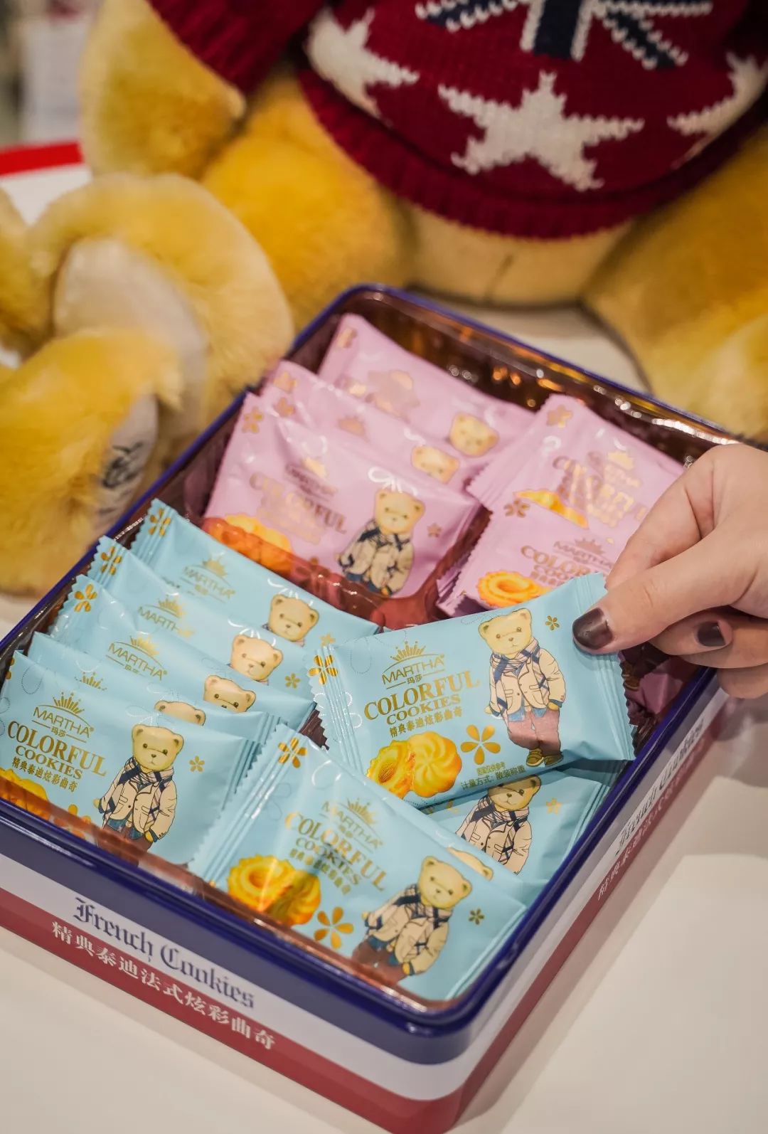 告别东方明珠、城隍庙，来上海这家暗藏100只泰迪的奶茶店