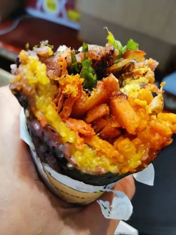 上海翰林广场美食,翰林广场迷鹿风情街