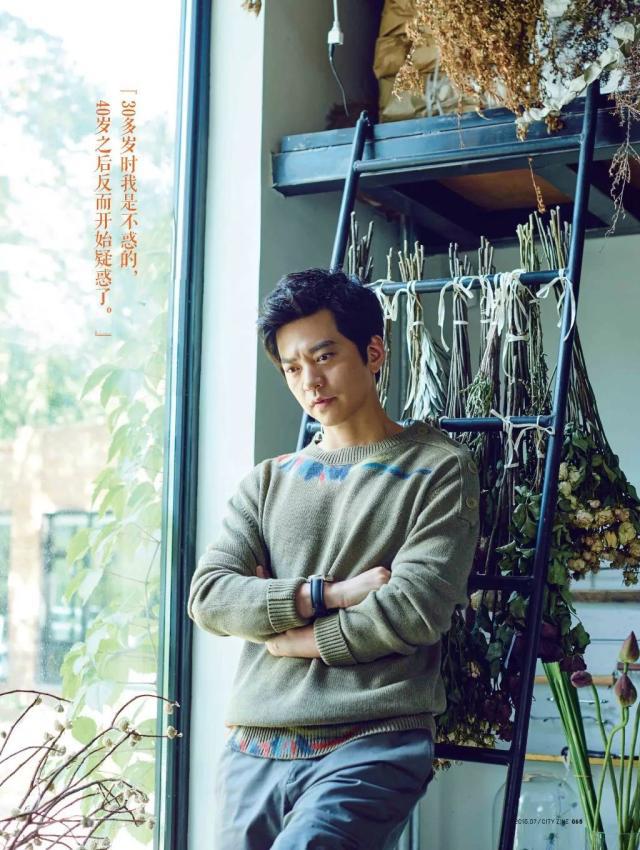 这家破厂房改造的花店，这是北京最美的小花店，明星都来拍照