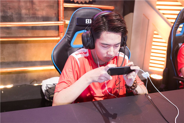 cfml2018越南邀请赛回放,cfml2018春季赛蛮蛮单挑