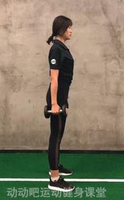 一副哑铃，让你在家也能刺激全身肌肉