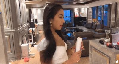 有了很多钱和特权，还想要很多爱？这些明星卖惨的样子，真丑