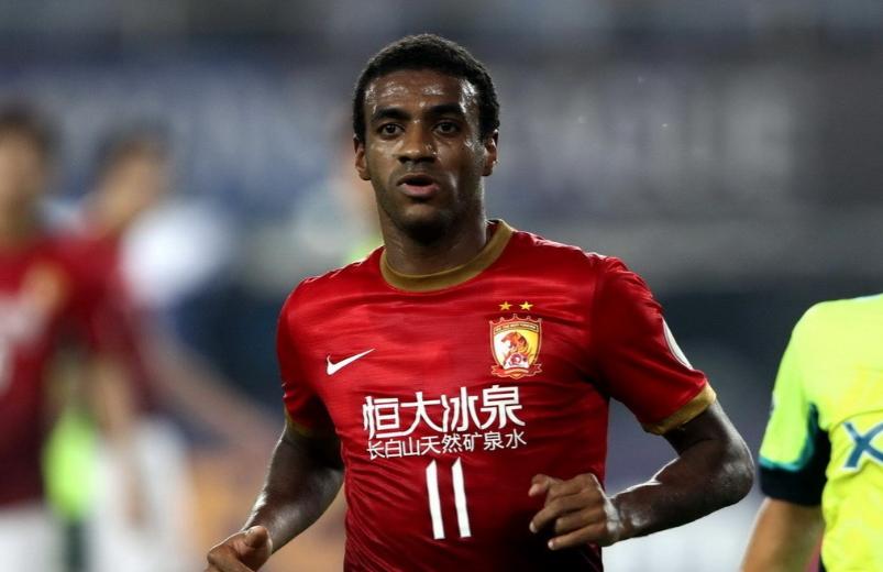 还记得2015-2017年的这支球队吗,2013年亚冠恒大4:0柏太阳神