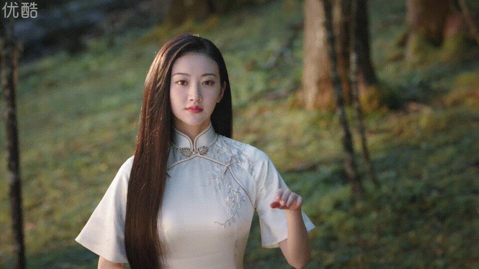 嘉行“重男轻女”,女艺人抠脚8个月,男艺人集体出逃?