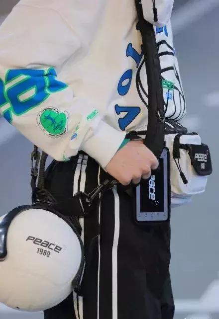 太平鸟登时装周,太平鸟2019时装秀