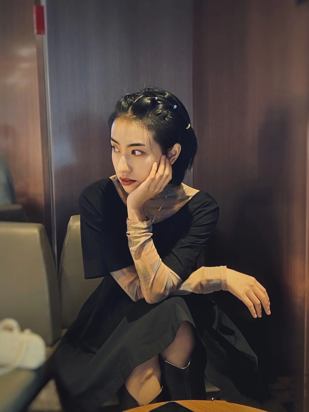 留长发尴尬期如何打理发型,留长发的过程中怎么打理头发