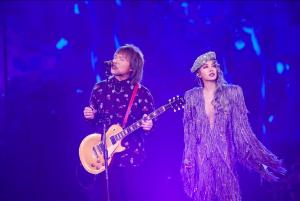 蔡依林撩阿信,蔡依林演唱会请伍佰是哪一次