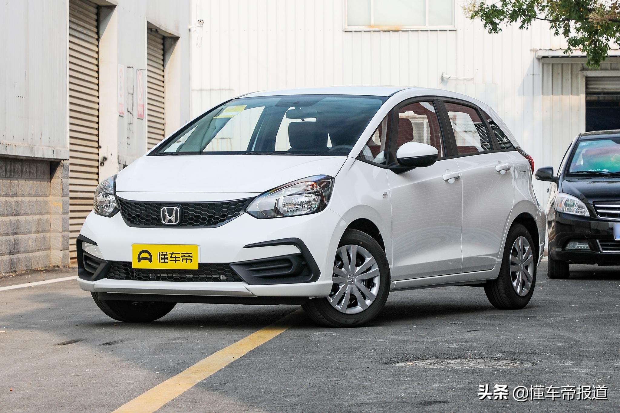 德系车车漆和日系车车漆,日系b级车车漆薄吗