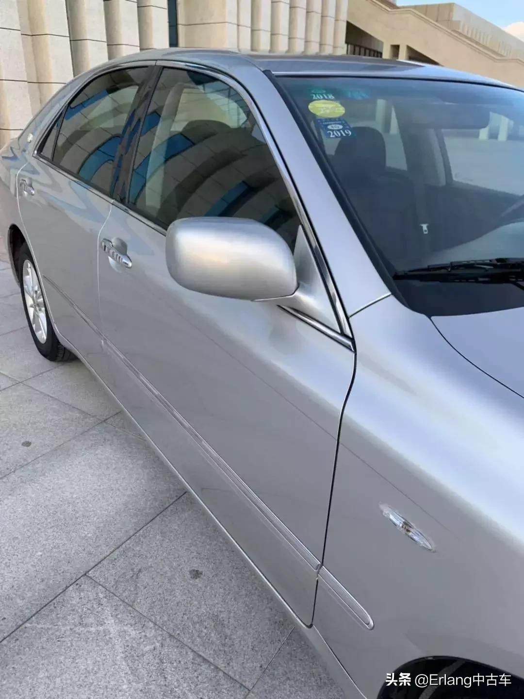 情怀皇冠最经典的12代,全新十六代丰田皇冠