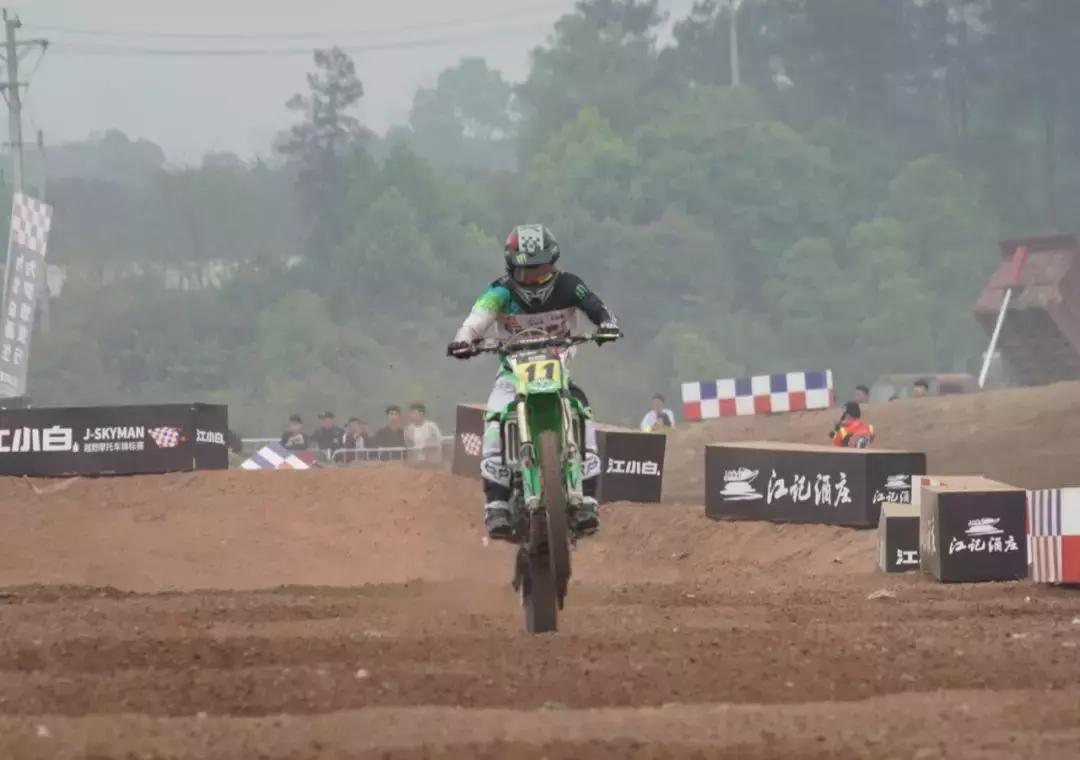 中国顶级越野摩托赛事,场面堪比kpl