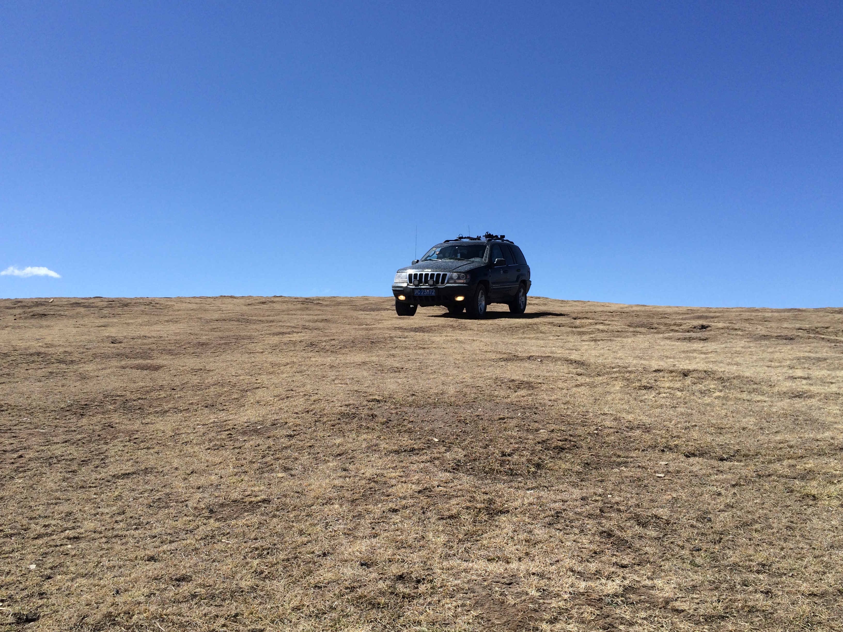 在国内生不逢时的第二代大切诺基WJ，还记得他么？他陪我走遍天涯