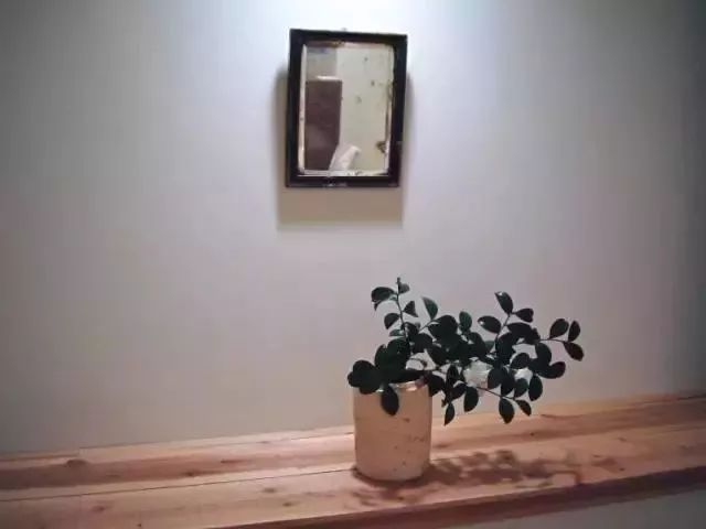 买回来的一束花如何插花,下班路上买一束花然后试着插花