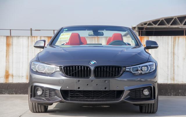 全新宝马4系coupe实车运动感,宝马4系敞篷1米8身高能开吗