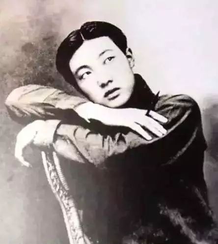 徐悲鸿与刘海粟矛盾,徐悲鸿感情纠葛