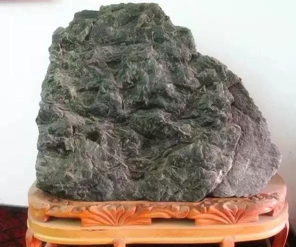 玩玉的人必备的东西,玩玉之人最深度解析