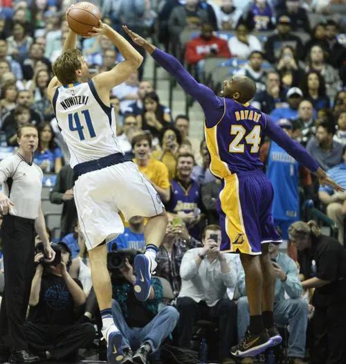 nba德克诺维茨基,德克诺维茨基球星卡