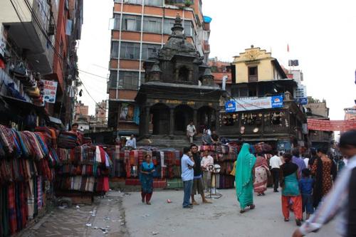 100万人民币去尼泊尔可以当土豪吗 (去尼泊尔养老需要多少钱)