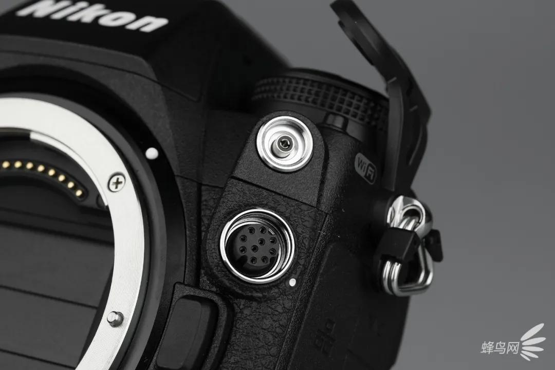 尼康z9旗舰相机详细评测,尼康z9机身的无损变焦功能