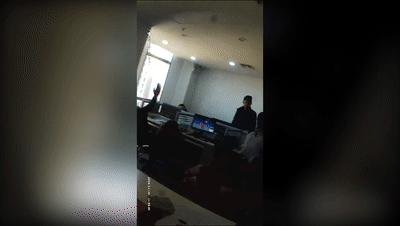 金融专家谈股市走势,金融专家股票推荐