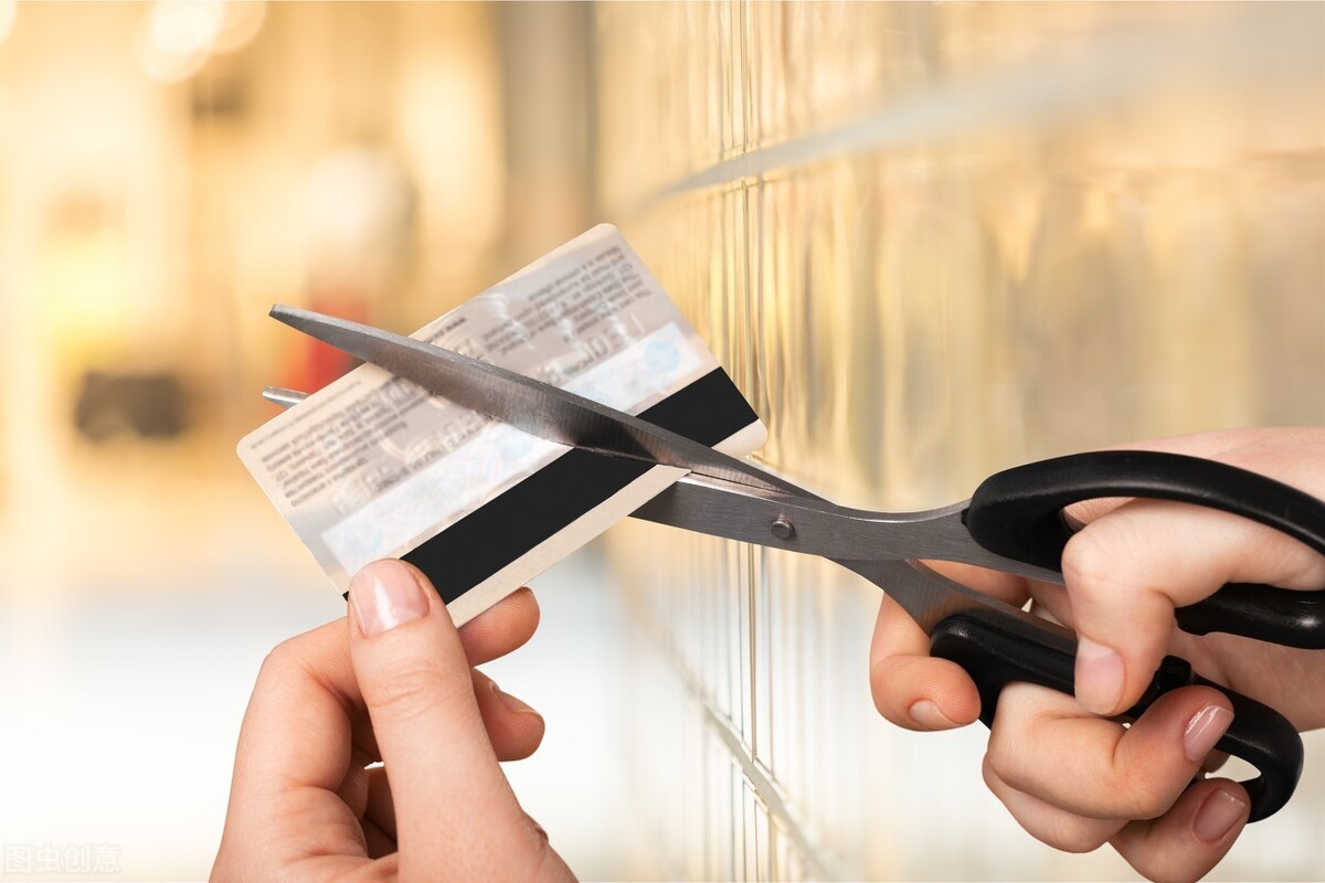 银行邀请办白金卡可信吗,银行为客户办卡步骤