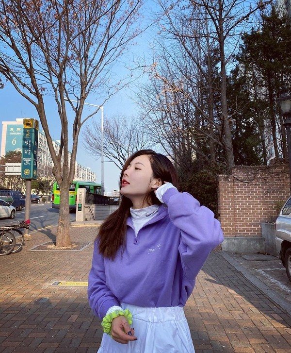 金泫雅一如既往的豪放穿搭,金泫雅时尚穿搭分析