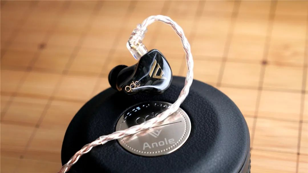 qdc变色龙v14评测,qdc发布最新旗舰变色龙v14