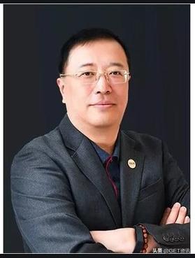 友邦开出5000万年薪+2亿的转会费,挖走平安联席CEO,震惊金融圈