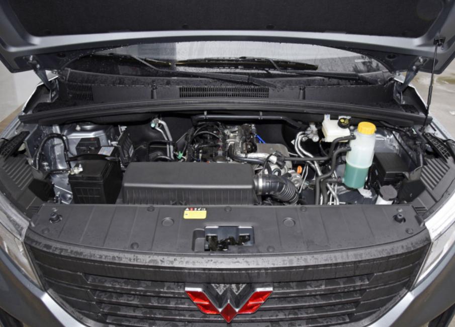 五菱宏光新款征程二手车,五菱新征程2022款价格