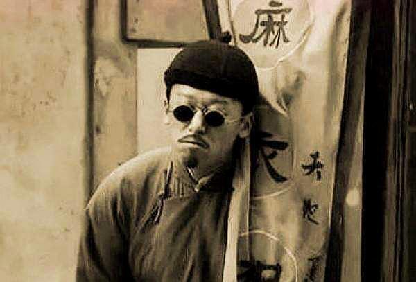 老话说男抖穷女抖贱,为啥男抖穷女抖富