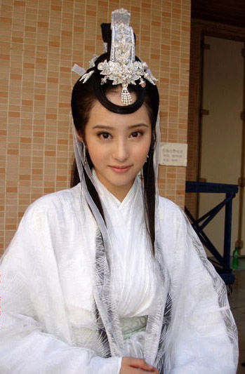 哪个明星扮演嫦娥最丑,演嫦娥的各个角色造型