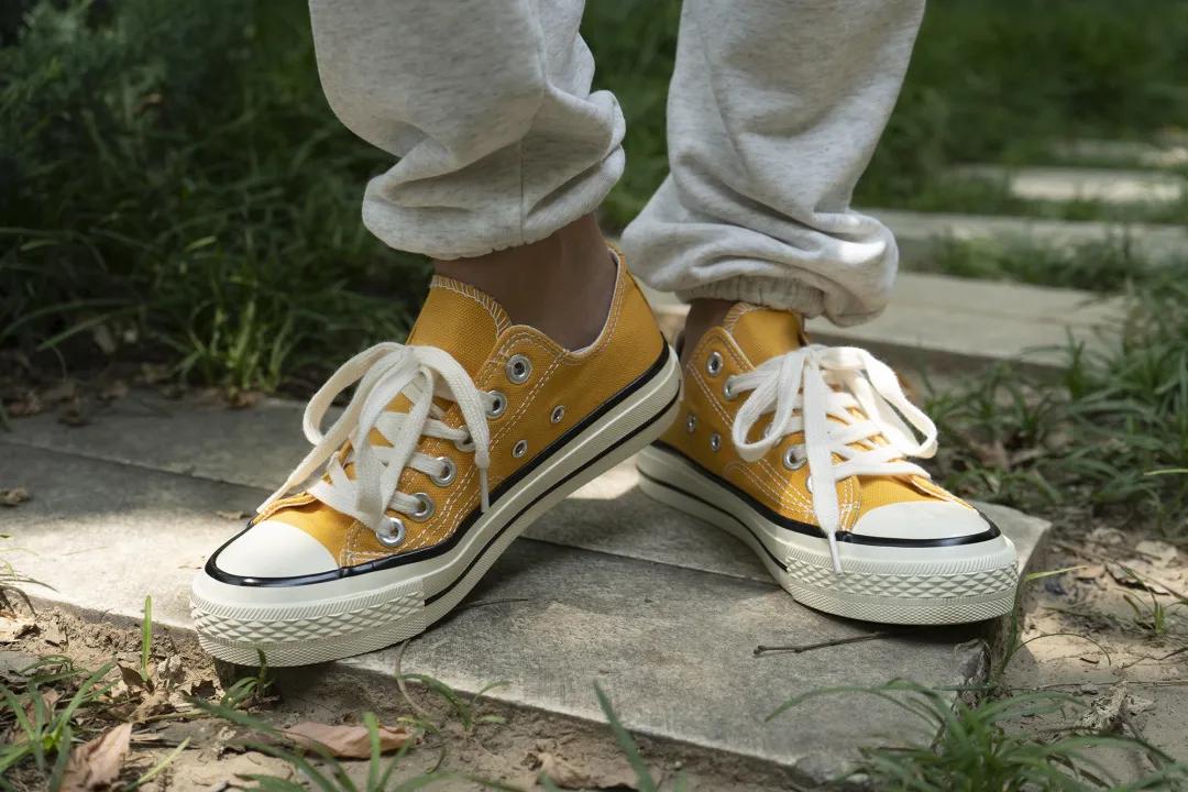 传统绣花鞋垫100%纯棉,经久耐穿的鞋垫