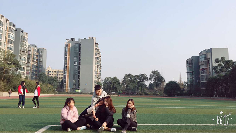 成都医学院护理专业哪个区,成都医学院附属护士学校录取分数