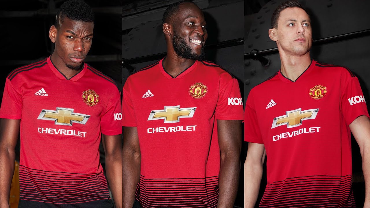 曼联与阿迪达斯推出2020-2021赛季球衣