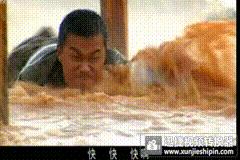 学校摔伤家长怎么处理,孩子在学校摔伤了腿学校有责任吗