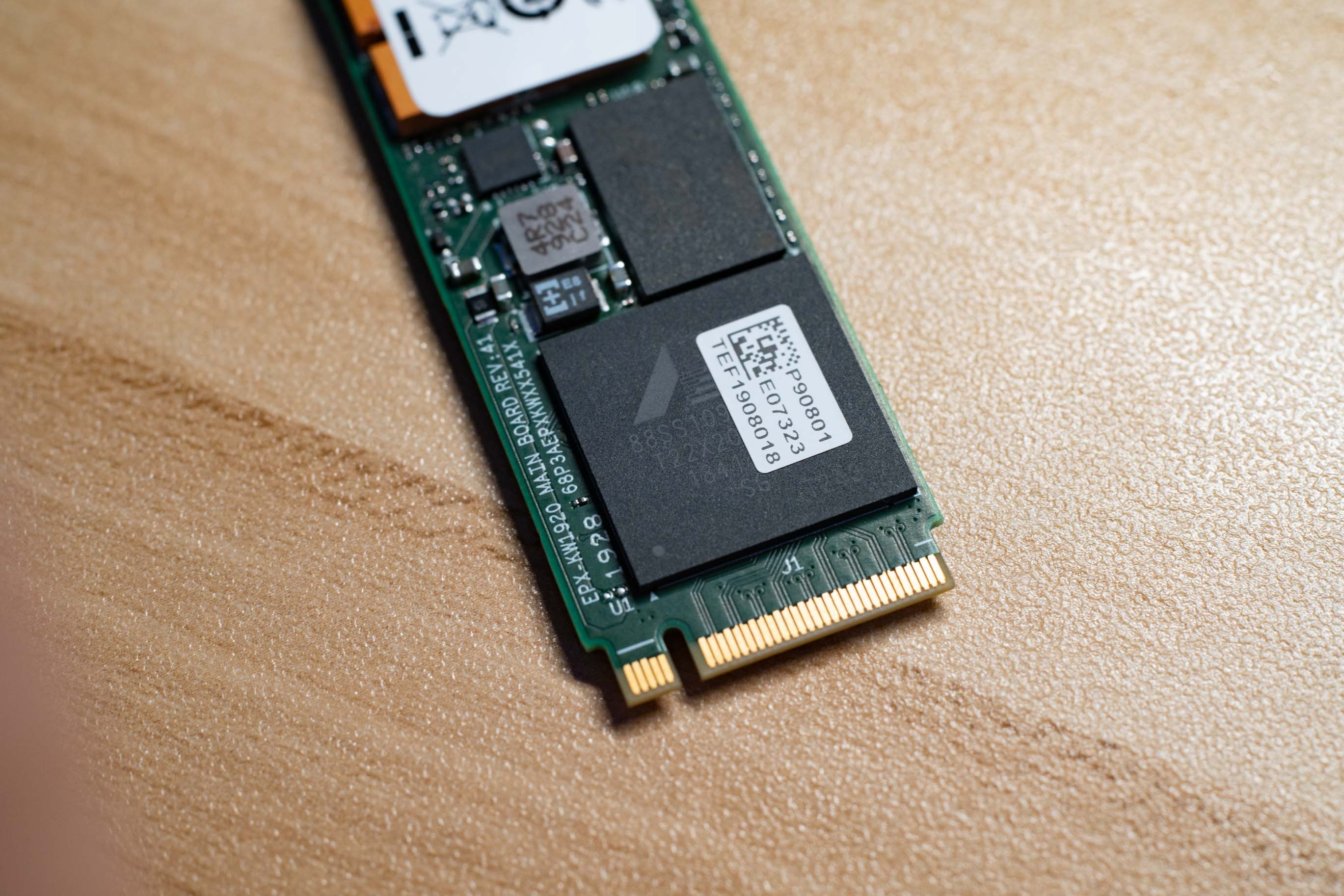 建兴ca3固态硬盘评测,建兴t12512gm.2固态评测