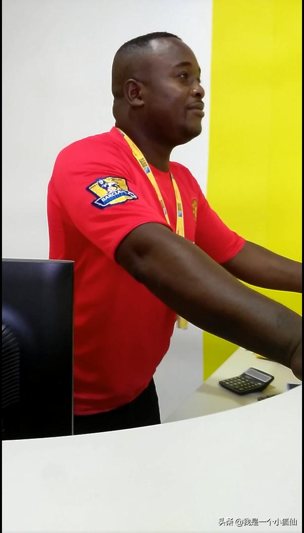 在安哥拉找往国内邮东西的快递我在非洲安哥拉的日子106